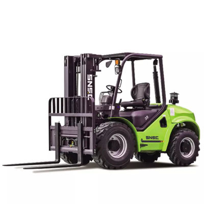 3000 kg-5000 kg 4WD wózki widłowe na terenie nierównym