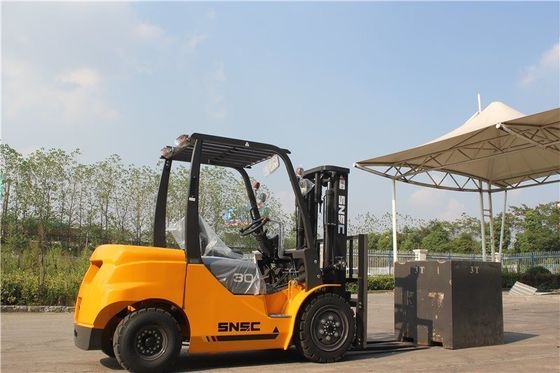 3000 kg Diesel Counterbalance 5000 mm Lift Diesel napędzany wóz widłowy