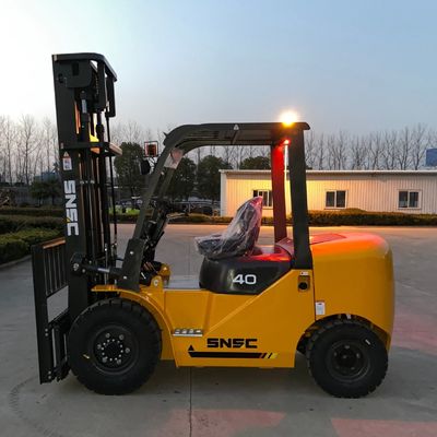 4 tonowy wózek widłowy z silnikiem wysokoprężnym 4000 kg