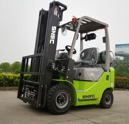 Nissan Forklift FL18 4000lbs Canada Forklifter Napędzany benzyną