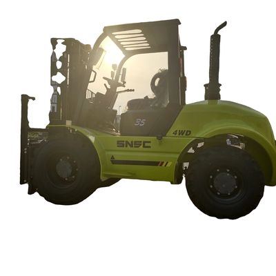 3000 kg 3500 kg wózek widłowy z napędem na wszystkie koła z trzema masztami