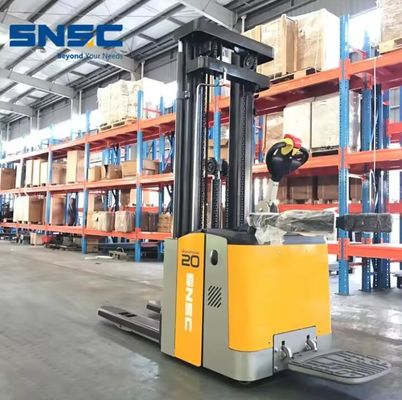 Apilador Stacker 1500kg 2000kg Elektryczny Stacker Truck dla hoteli, sklepów z odzieżą